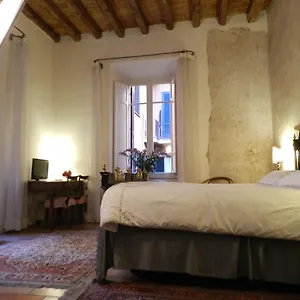 Vicolo Del Lupo 3*, Rome Italy